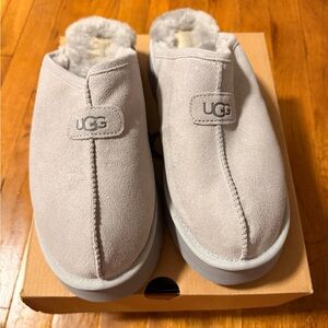 UGG Discoquette in Light Gray
